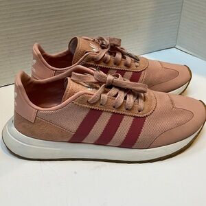 Adidas Originals Women’s Pink Sneakers - Size 8 Model: Art B28047